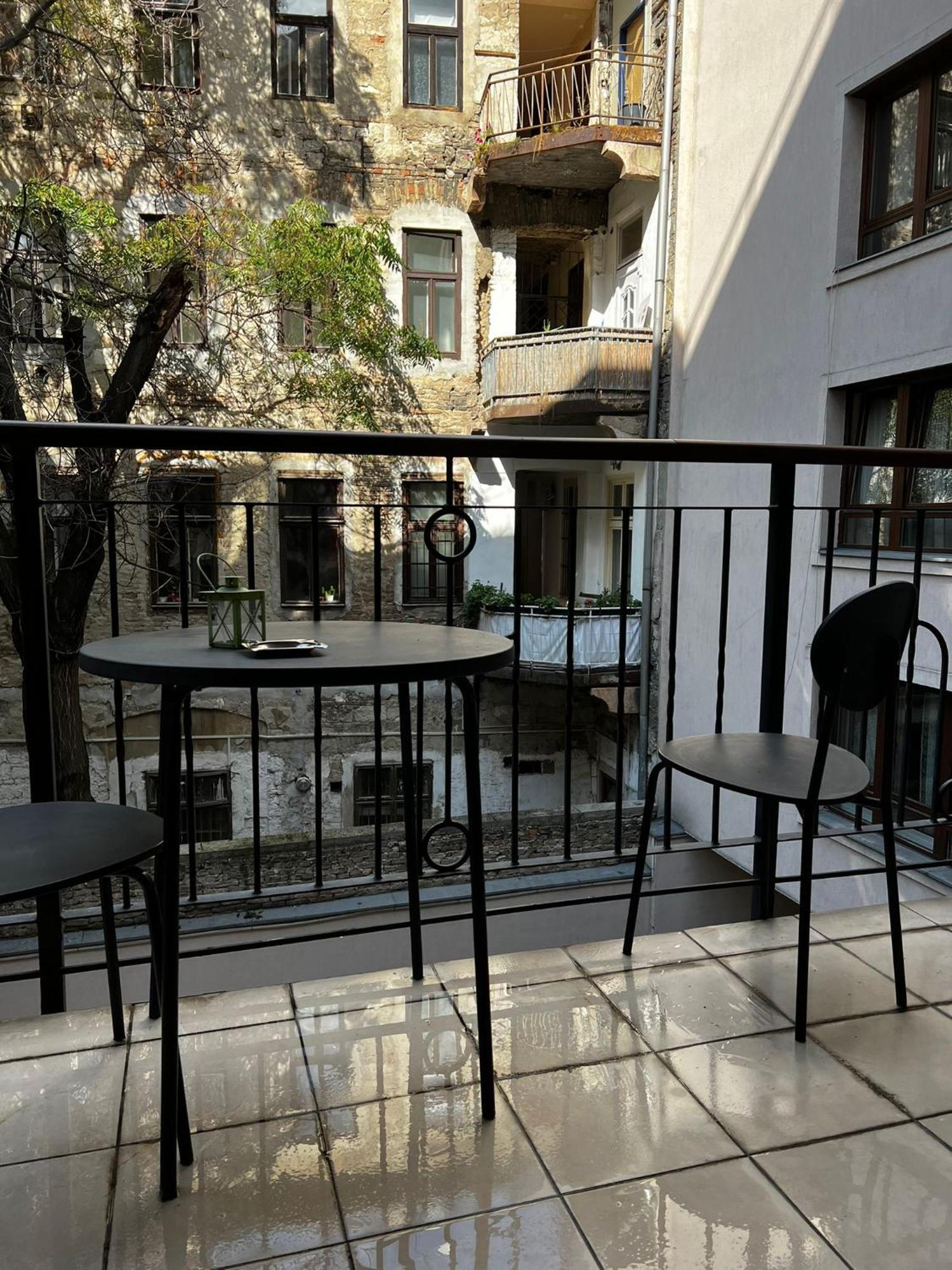 Bphomes Boedapest Buitenkant foto