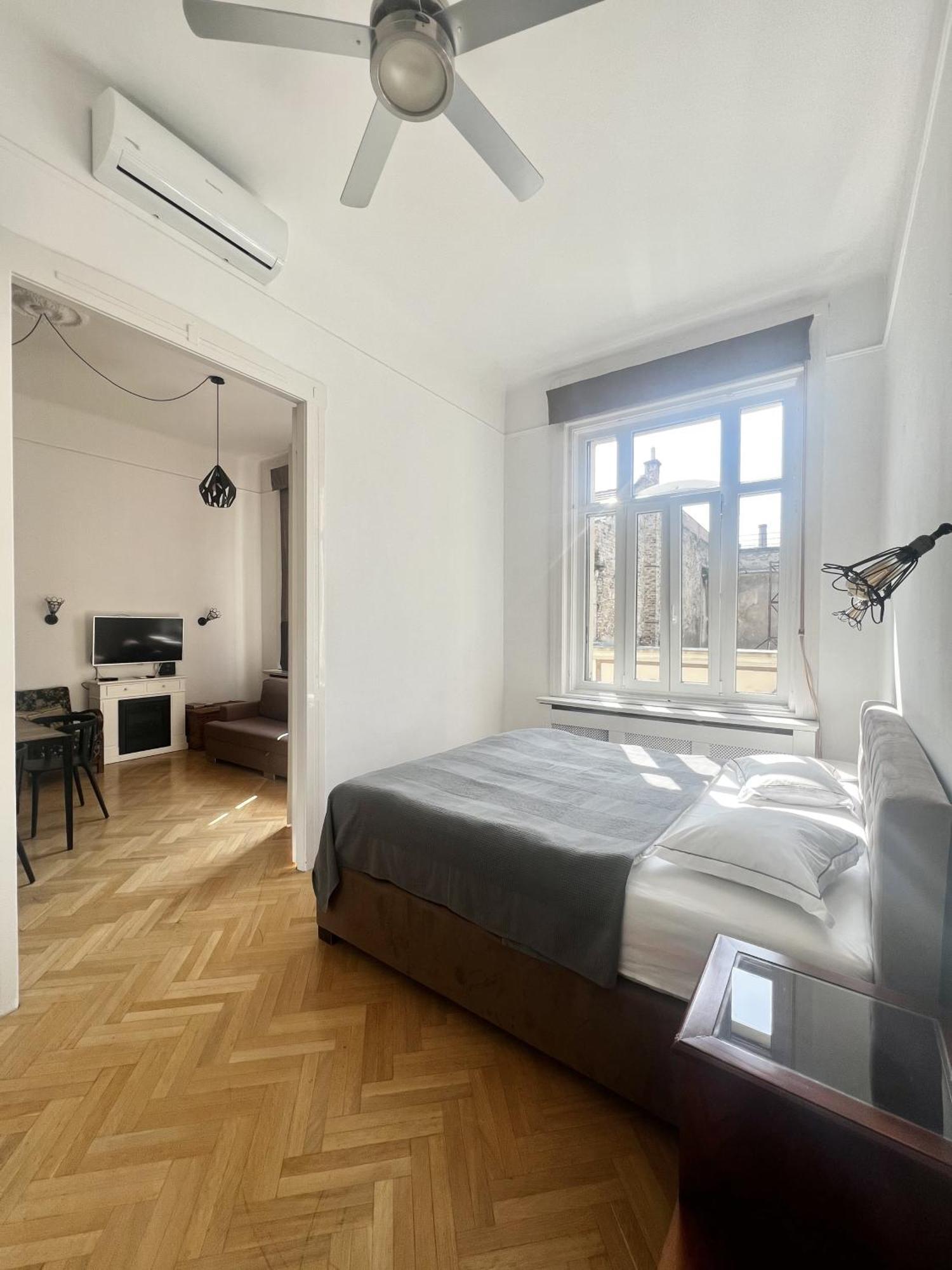 Bphomes Boedapest Buitenkant foto