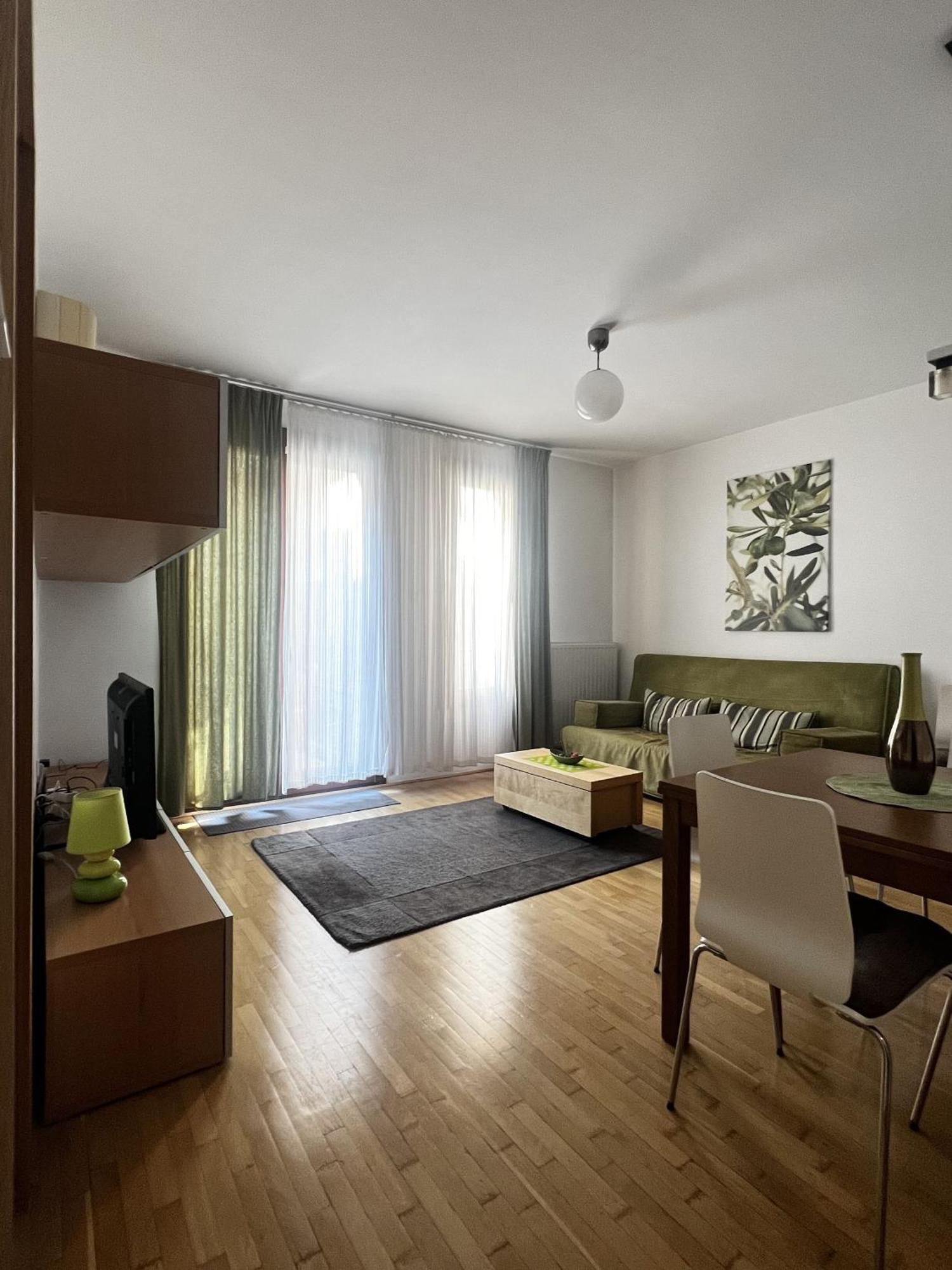 Bphomes Boedapest Buitenkant foto